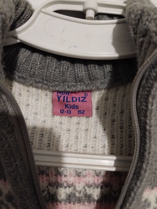 Тепленька кофтинка для дівчаток