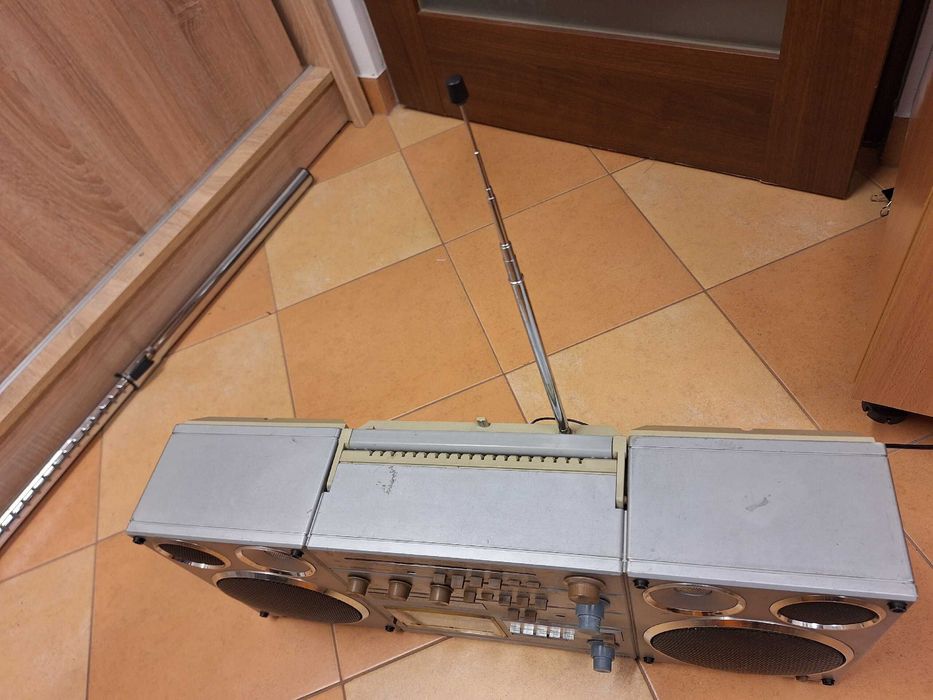 Condor RM820S radiomagnetofon