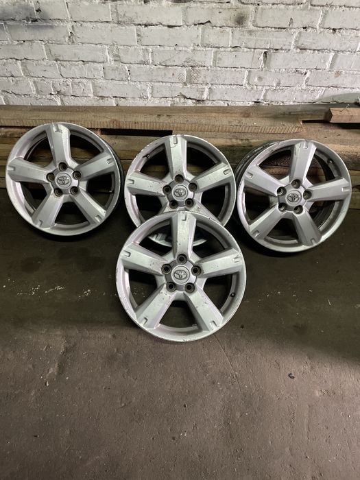 Комплект дисків r17 на Toyota rav 4 2005-2012 год