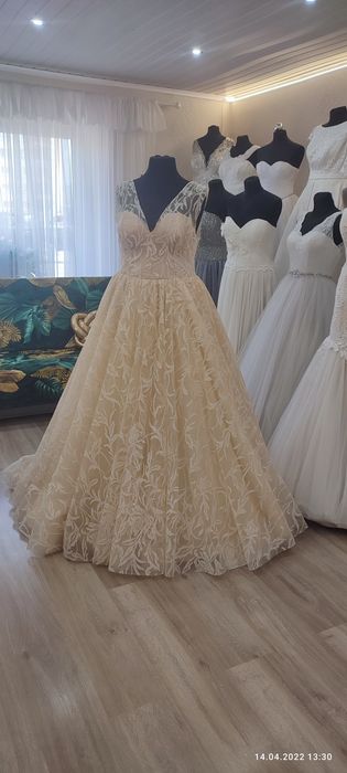 Suknia ślubna princesa