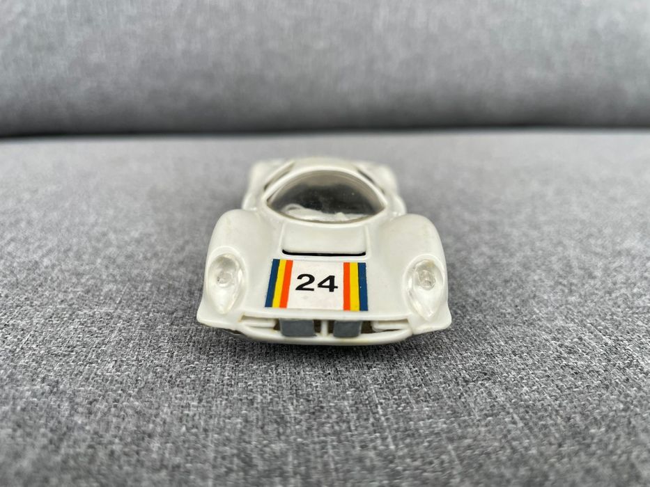 Estetyka Ferrari P4 skala 1:43 PRL