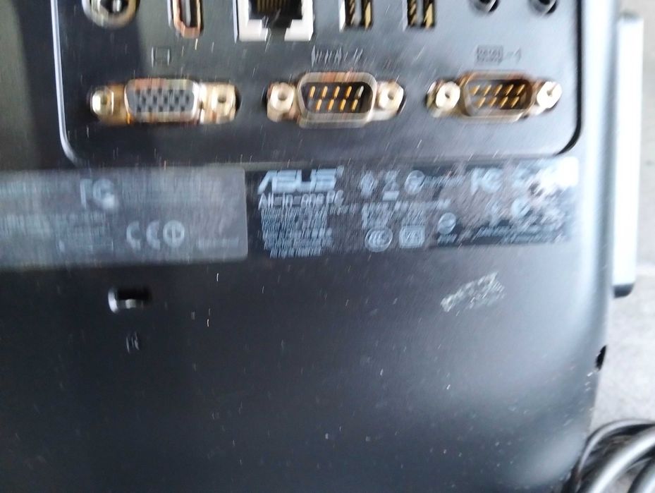 Asus comercial com caixa registadora