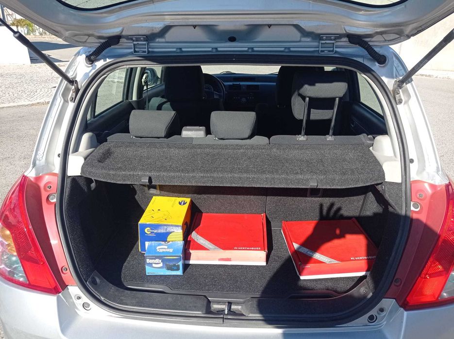 Suzuki Swift 1.3 i - 123000km - 1 dono - histórico revisões