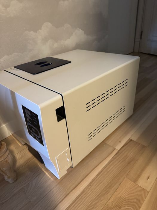 Sprzedam Autoklaw Lafomed Active na gwarancji po przeglądzie