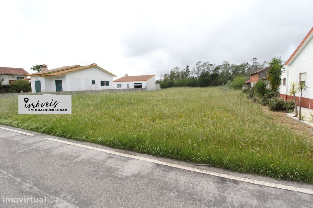 Redução de 7% ao valor inicial - Terreno plano soalheiro e desafogado