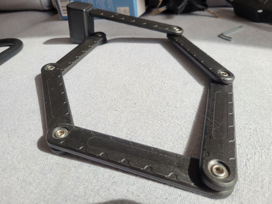 Zapięcia rowerowe, blokady rowerowe