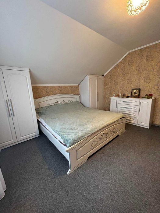 Будинок на Корбутівці. Затишний район. Готовий ремонт. Камін та тераса