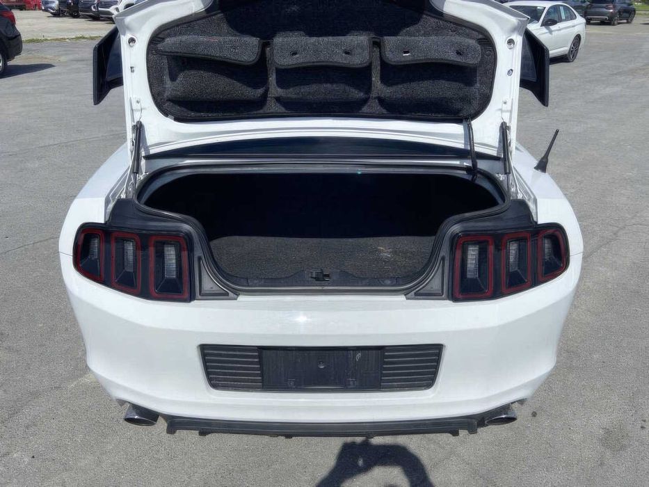 Ford Mustang      2014