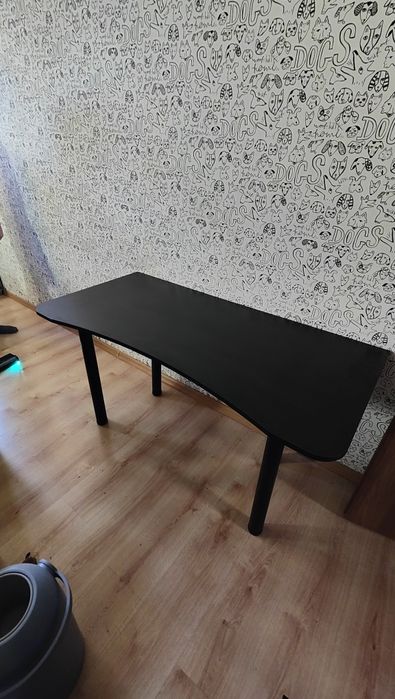 Sprzedam biurko gamingowe