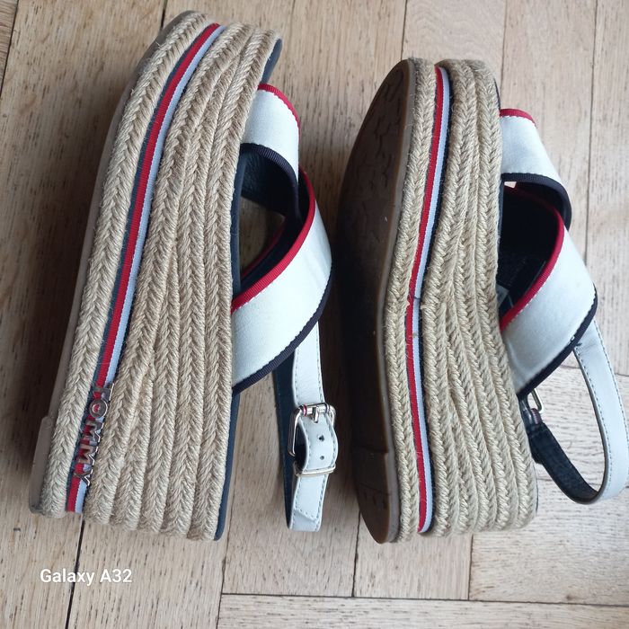 Tommy hilfiger buty 37 sandaly  stan bardzo dobry