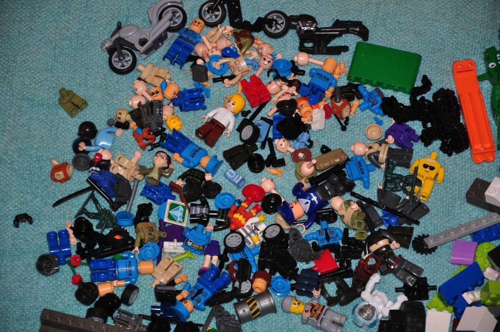 L5939. Klocki kompatybilne, pasujące do LEGO, minifigurki 4,10 kg