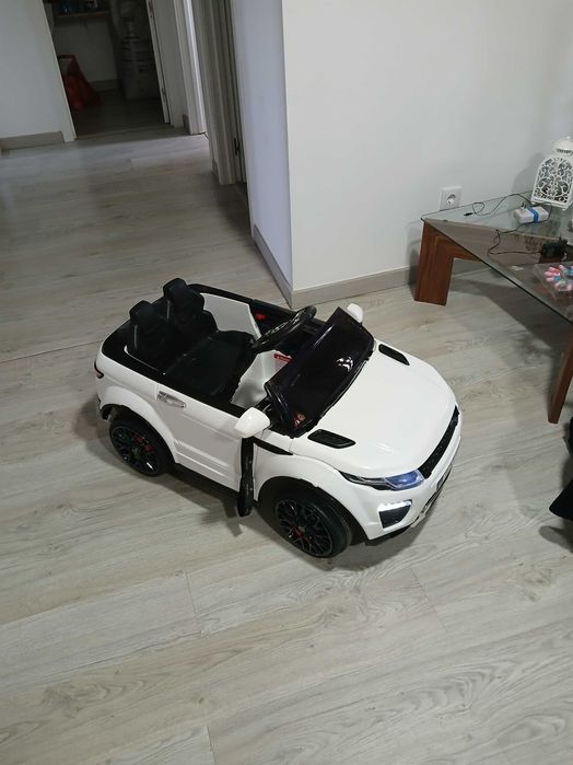 Caro eletrico infantil