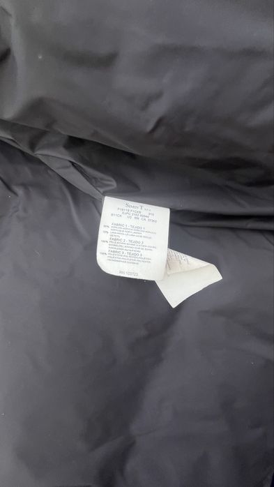 Куртка, пуховик armani оригінал!