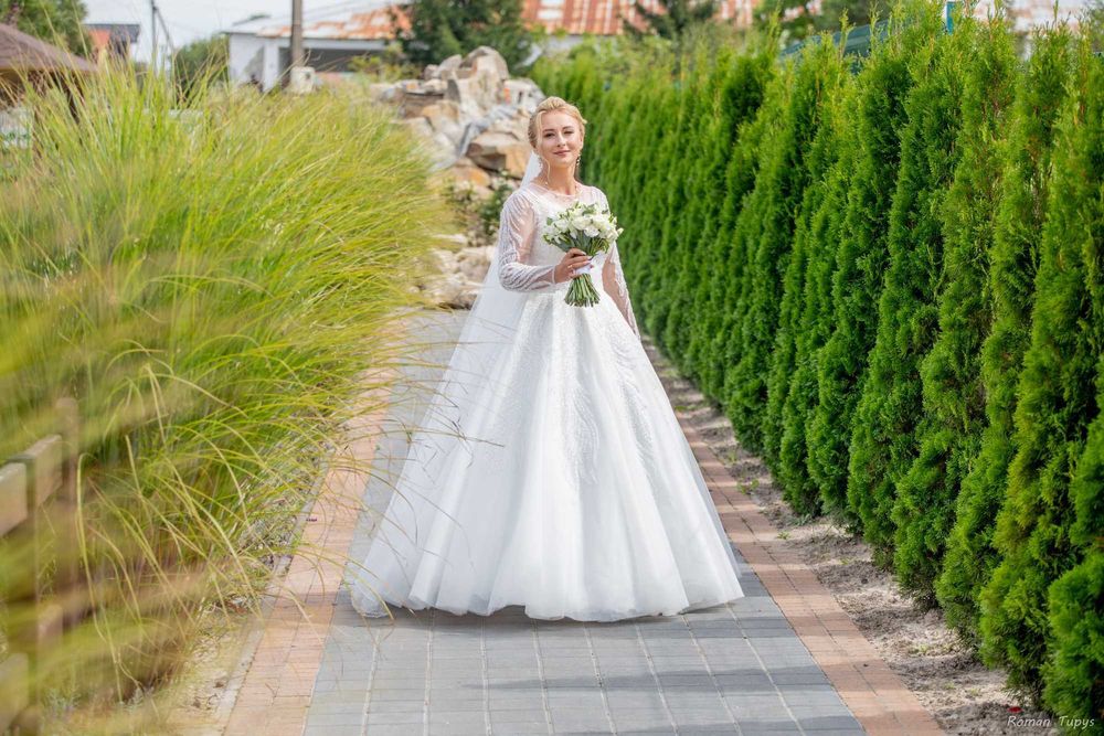 Весільна сукня...стан10/10