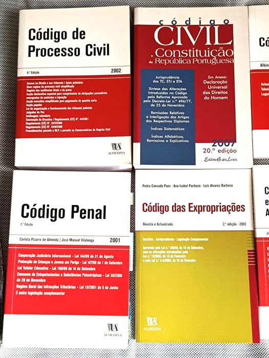 10 Livros de Direito : Códigos em excelente estado
