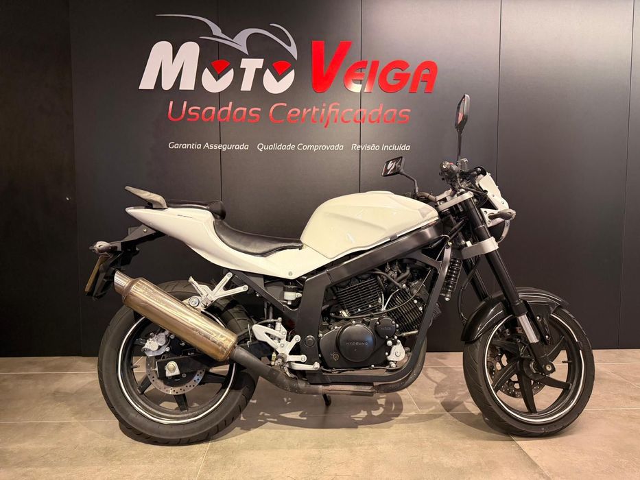 Hyosung GT  250