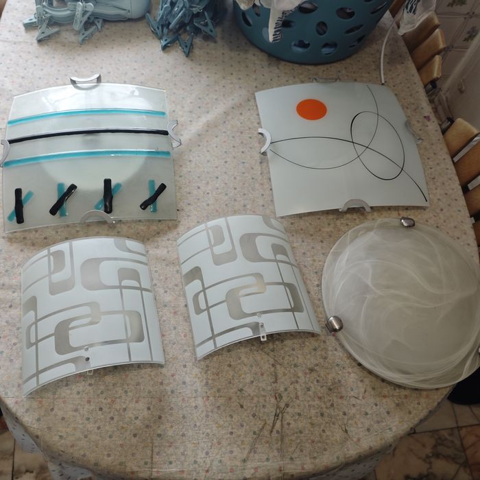 Candeeiros de teto cada 15€