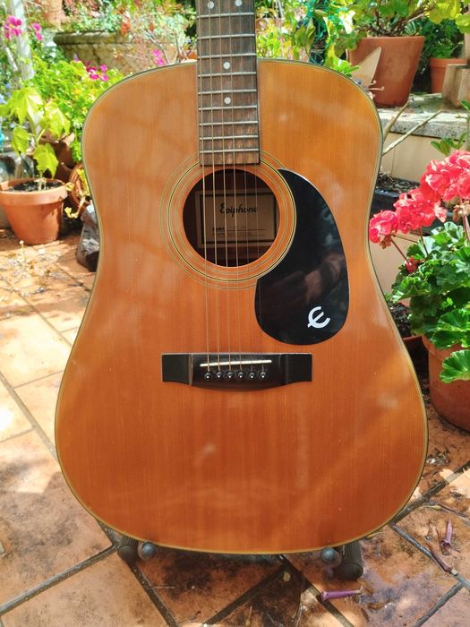 EPIPHONE by Gibson PR-300 Acoustic Guitar / Guitarra