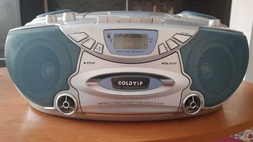 Магнитола Gold Yip VCD-3177 CD VCD FM MP3 Kараокe.