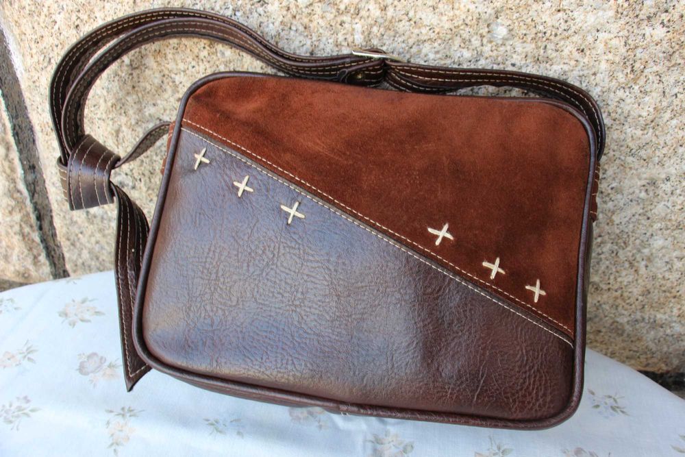 Malas de senhora em pele