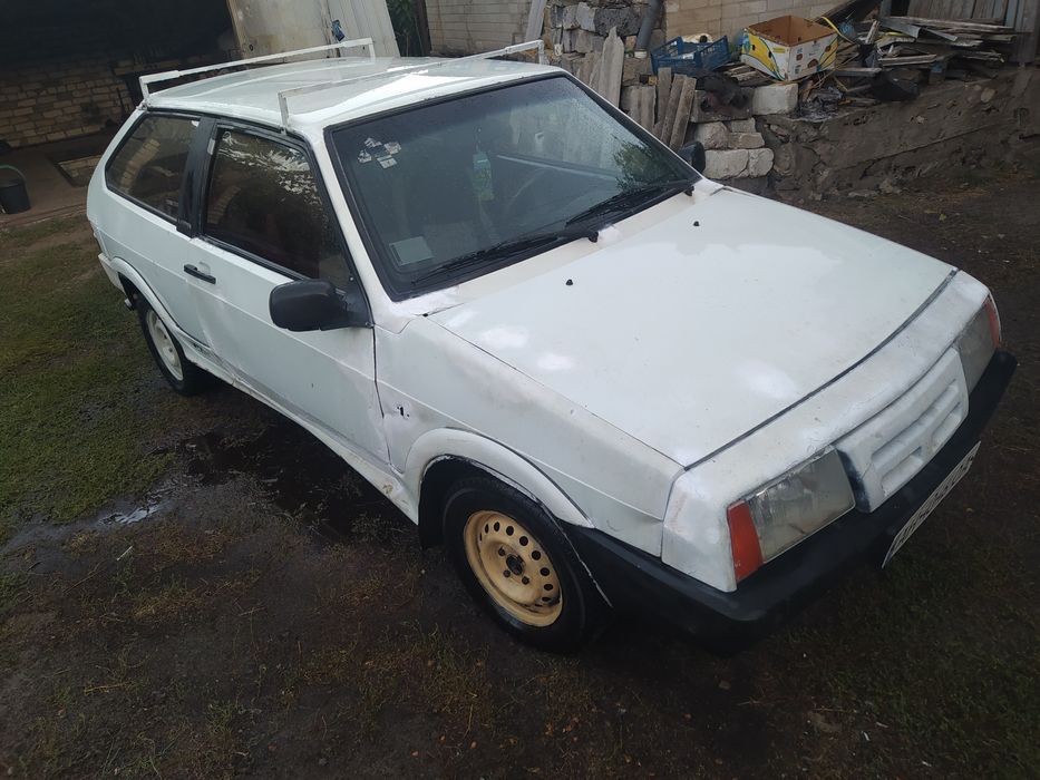 Авто ВАЗ 2108 газ бензин.