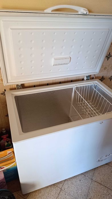 Congelador Horizontal Eurofrio - Grande Capacidade e Ótimo Estado