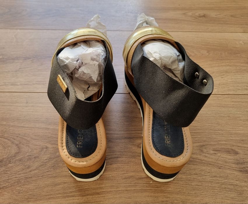 Sandálias Friendly Fire 39