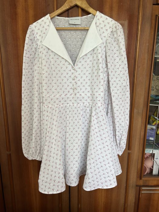 Продам сукню Брендову