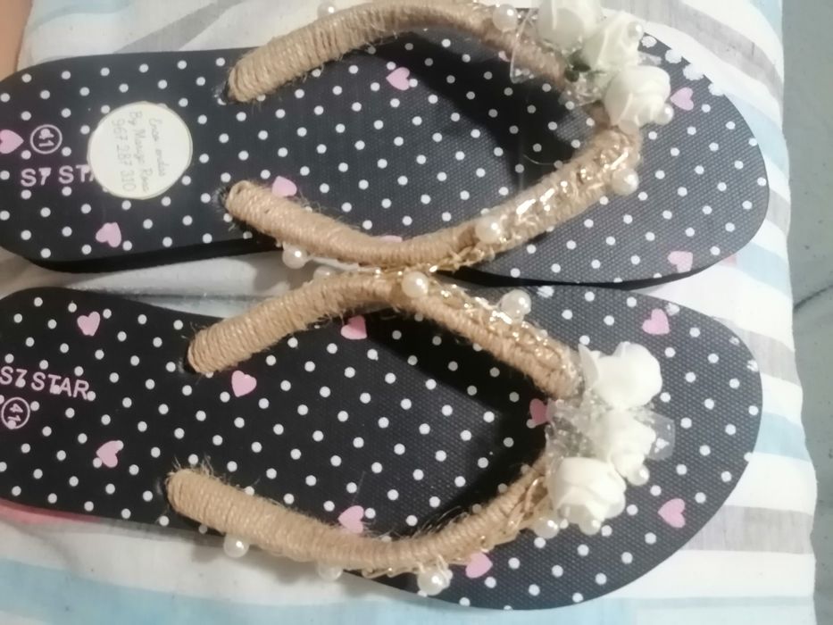 Chinelas artesanais tipo havaianas
