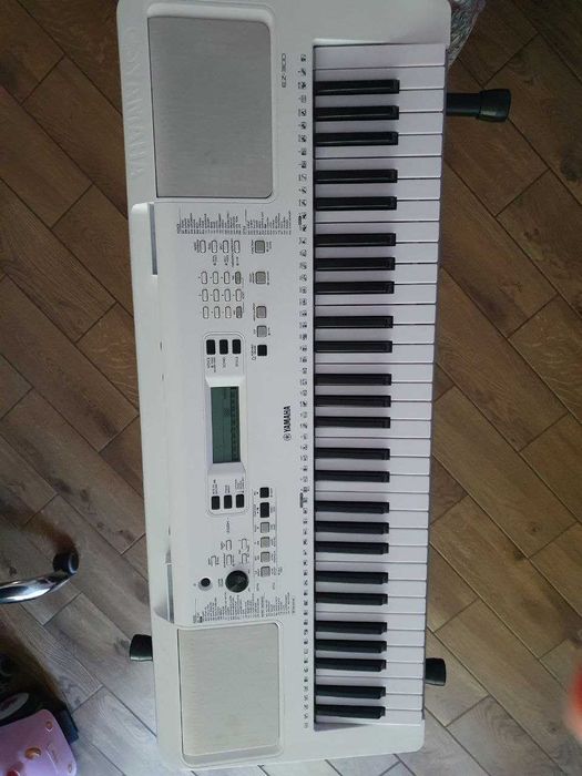 Yamaha EZ-300 з підставкою Double - braced keyboard