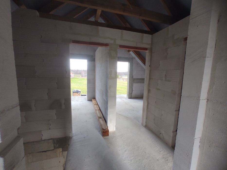 Dom w Sasankach 4 stan surowy zamknięty