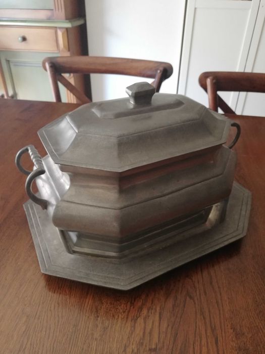 Terrina antiga em puro estanho