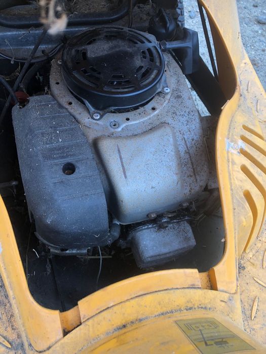 Tractor corta relva garden