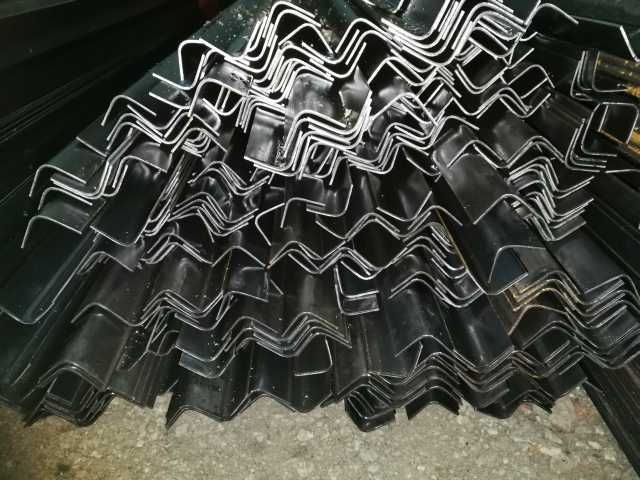 Kątownik zimnogięty z/g L6 S235 20x20x2 25x25x2 30x30x2 35x35x2