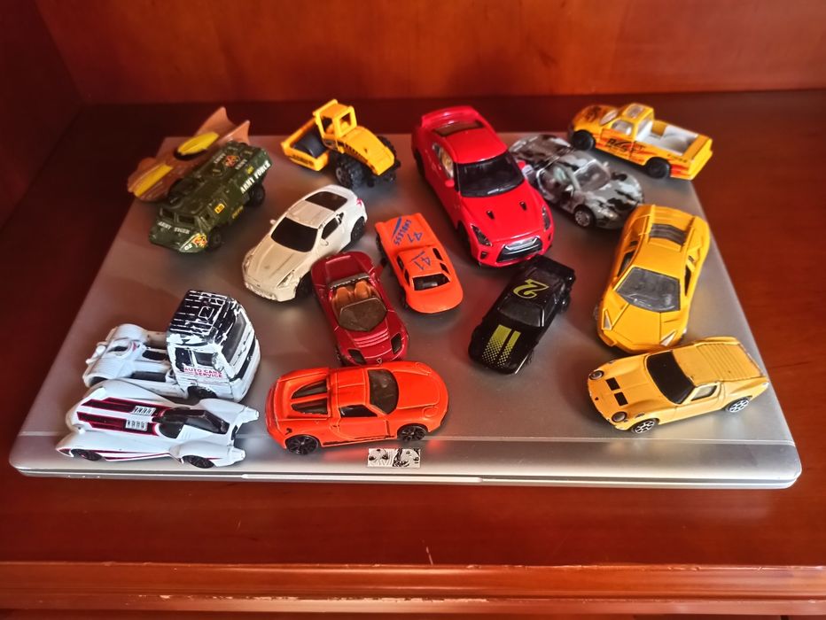 Машинки hotwheels игрушки для детей машина