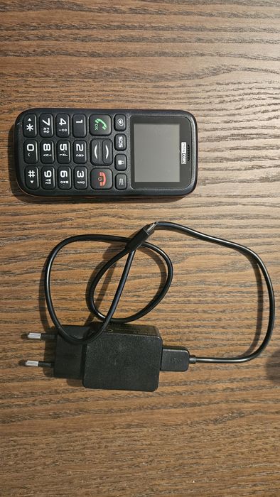 Telefon dla seniora z duzymi przyciskami