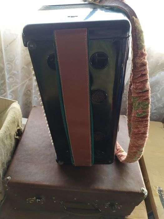 Баян ,,старт,, заказний.