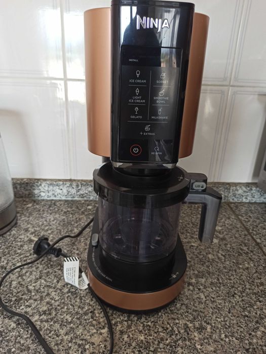 Máquina de Gelados NINJA Creami NC300EU Grande Oportunidade Quase Sem Uso