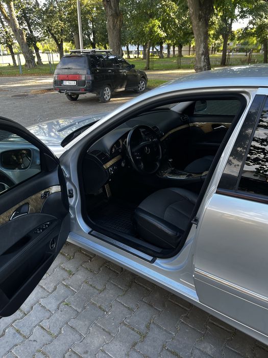 Продам Mercedes-Benz W211