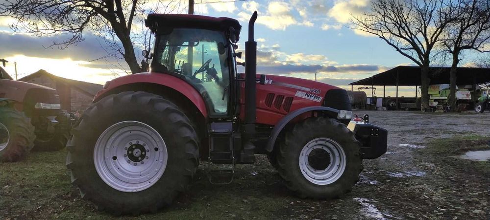 Продам Case IH Puma 210 2019 р. зі спаркою, 1247 мтг (майже новий)