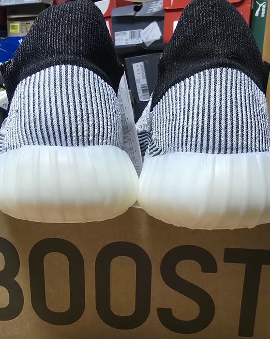 Adidas Yeezy boost 350 v2 roz. 41 1/3