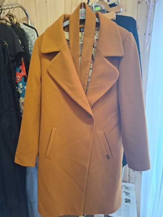 Płaszcz musztardowy M/L