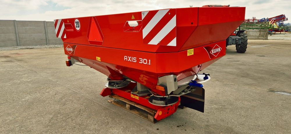 Rozsiewacz nawozów KUHN AXIS 30.1