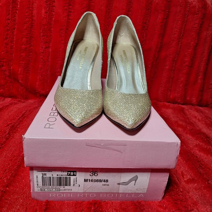 Sapatos de salto Roberto Botella