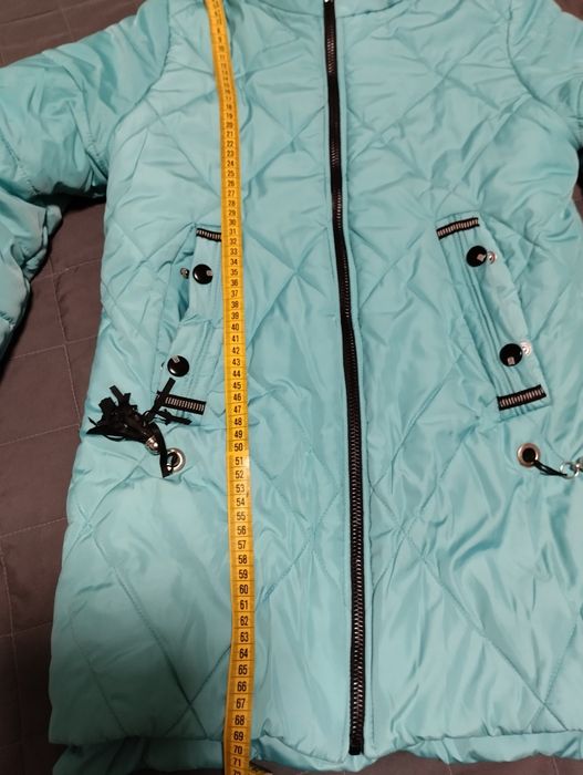 Куртка зимова з капюшоном для дівчинки