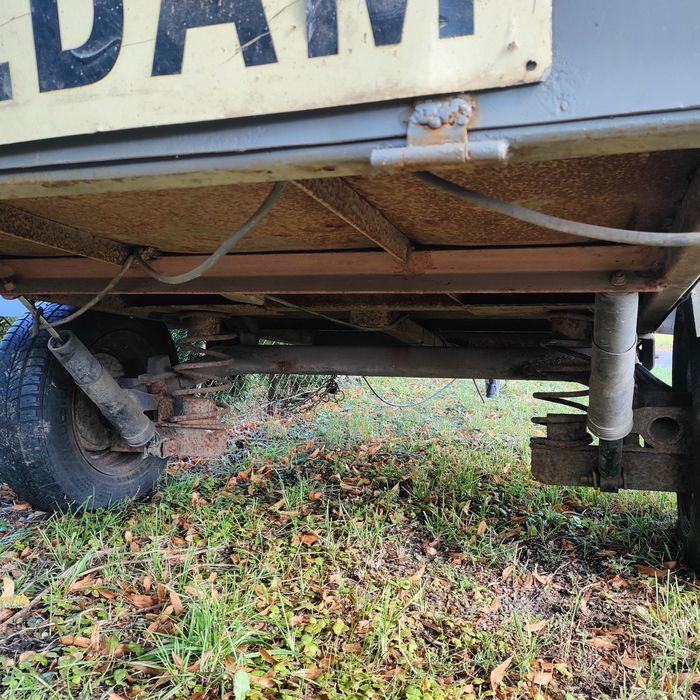 Przyczepka samochodowa 750DMC