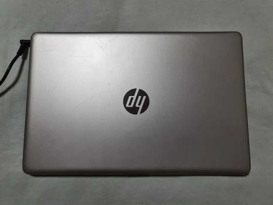 HP Notebook 15-DA0002DX 15.6 TOUCH HD Core i5-8250U 8GB SSD 128GB сенс