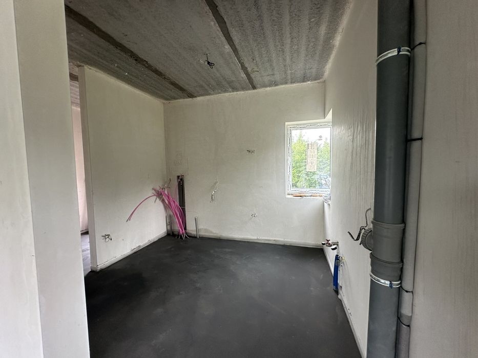 Продам будинок Новобудову! Незакінчений ремонт!