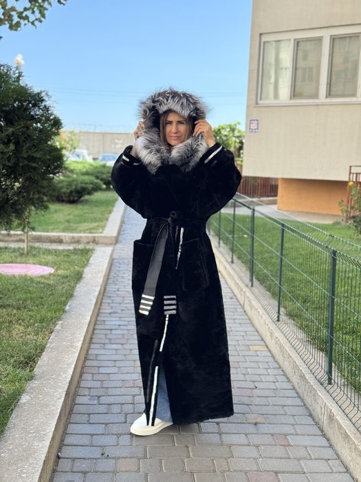 Дублянка з астрогану шуба мутонова жіноча класична довга дублянка нату