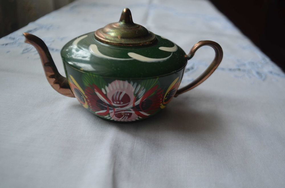 czajniczek z miedzi malowany bibelot ręczne wykonanie arabski